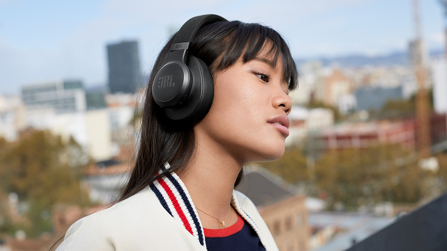 OverEar Noise Cancelling Headphones Harvey Norman New Zealand