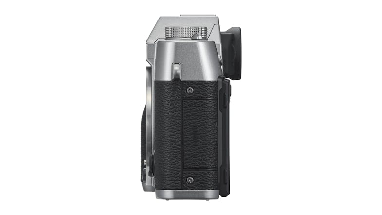 Fujifilm X-T30 Mirrorless Camera with 15-45 mm f/3.5-5.6 XC Lens - Silver
