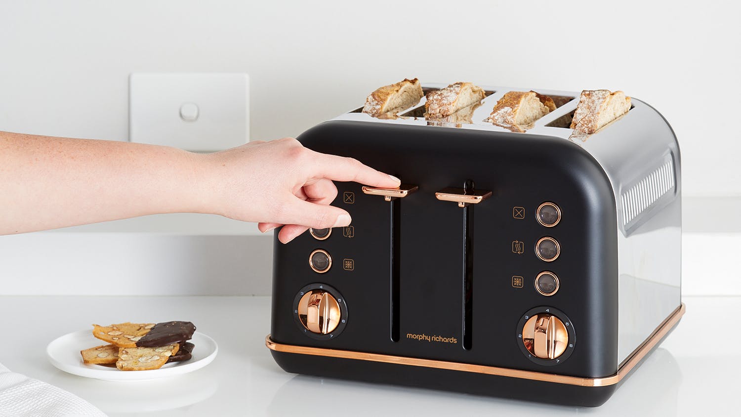 Morphy Richards Accents Rose Gold 4 Slice Toaster - Black