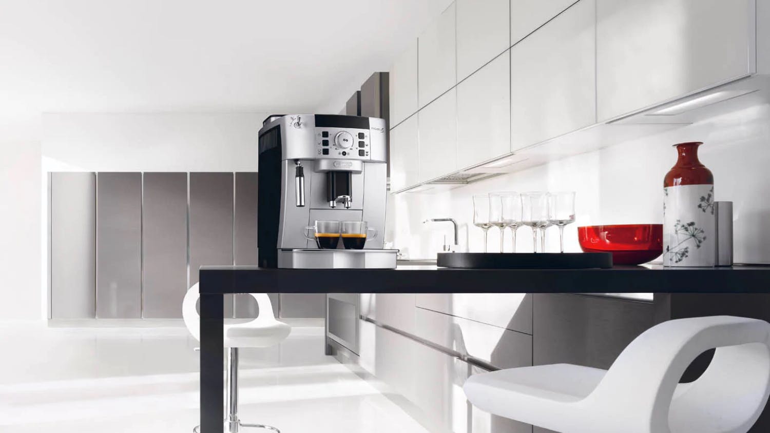 DeLonghi Semi Automatic Espresso Machine