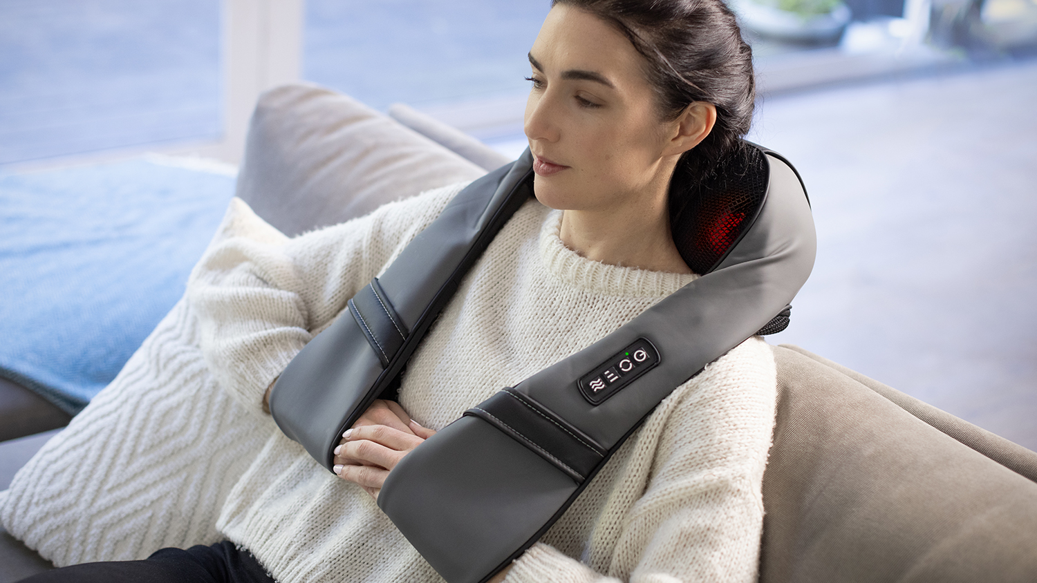 sharper image 3d shiatsu neck and shoulder massager