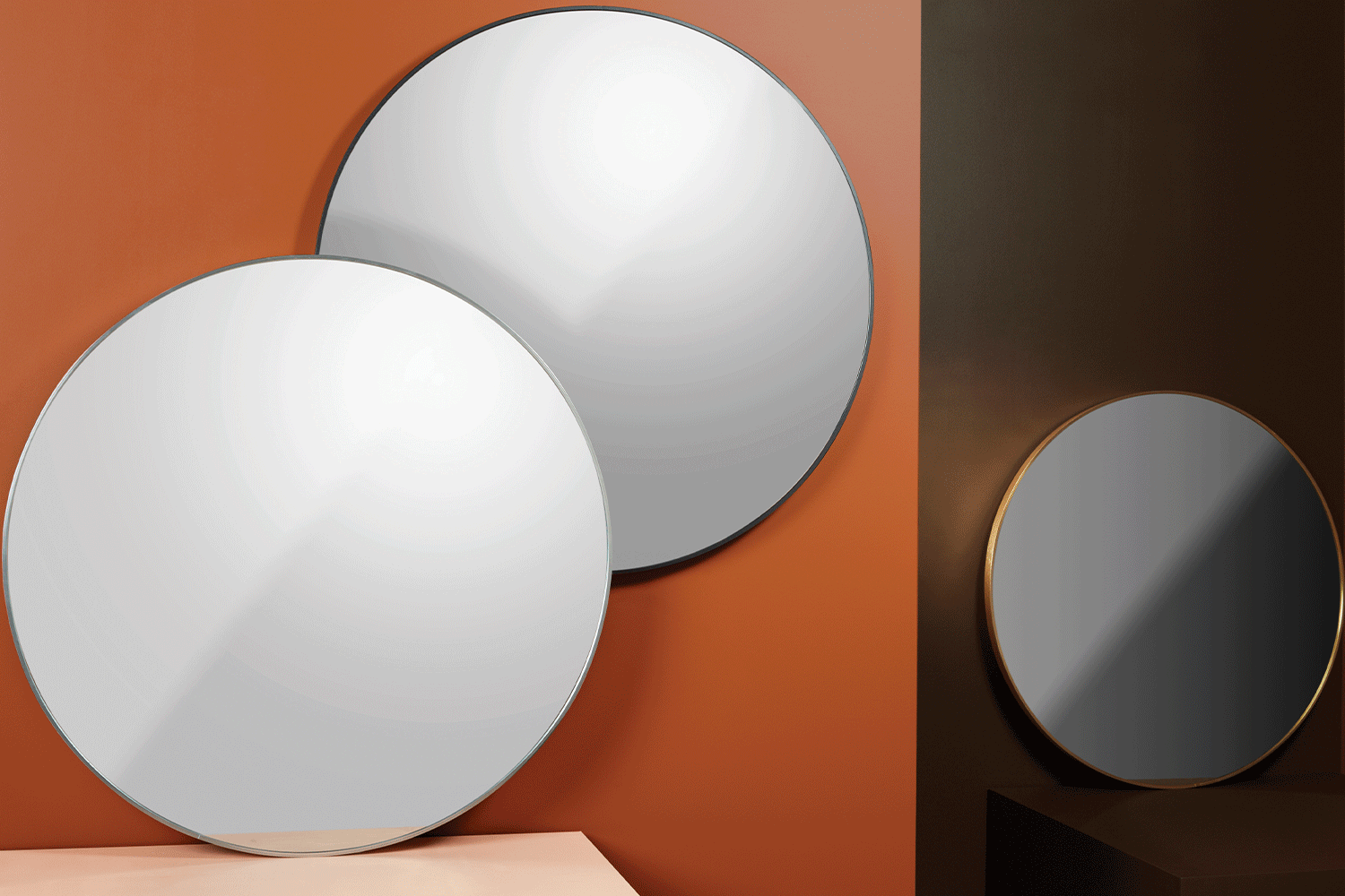 90cm Round Metal Frame Mirror - Gold 90cm Round Metal Frame Mirror - Gold