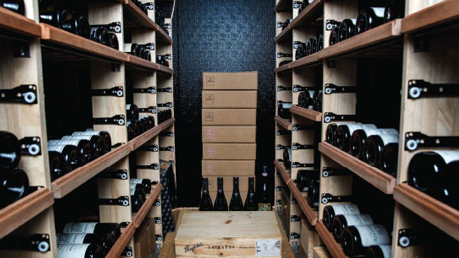 Vintec Walk-in Wine Cellar Extension Kit with 500 Bottle Capacity - Black (ESPACE1000-EXT)