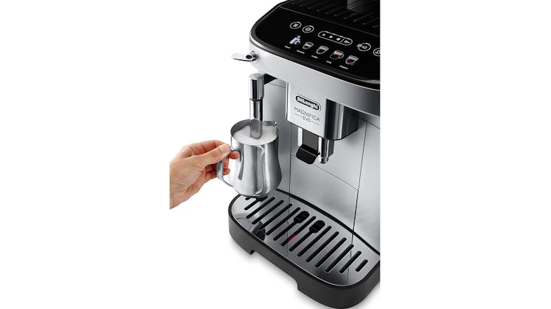 DeLonghi Magnifica Evo Espresso Machine - Silver