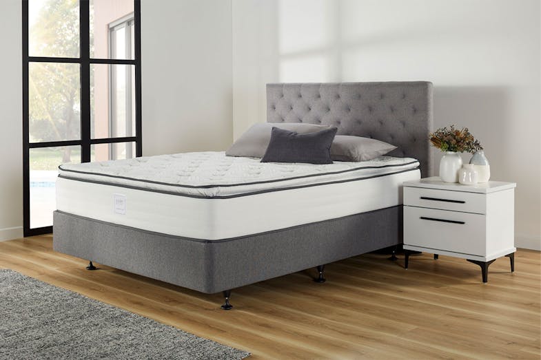 Comfort Luxe Medium Queen Bed by Sleep Smart