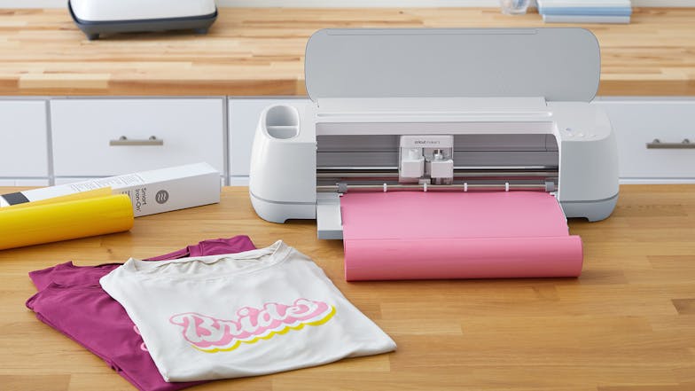 Cricut Smart Iron-On 13" x 3ft - Black (1 Roll)