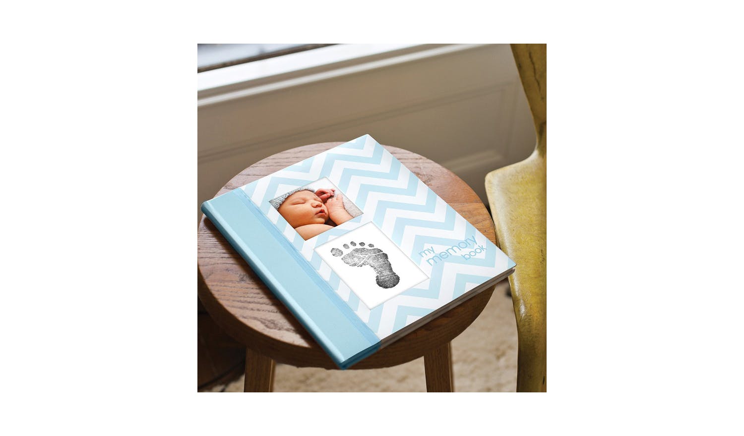 Pearhead Chevron Baby Book - Blue