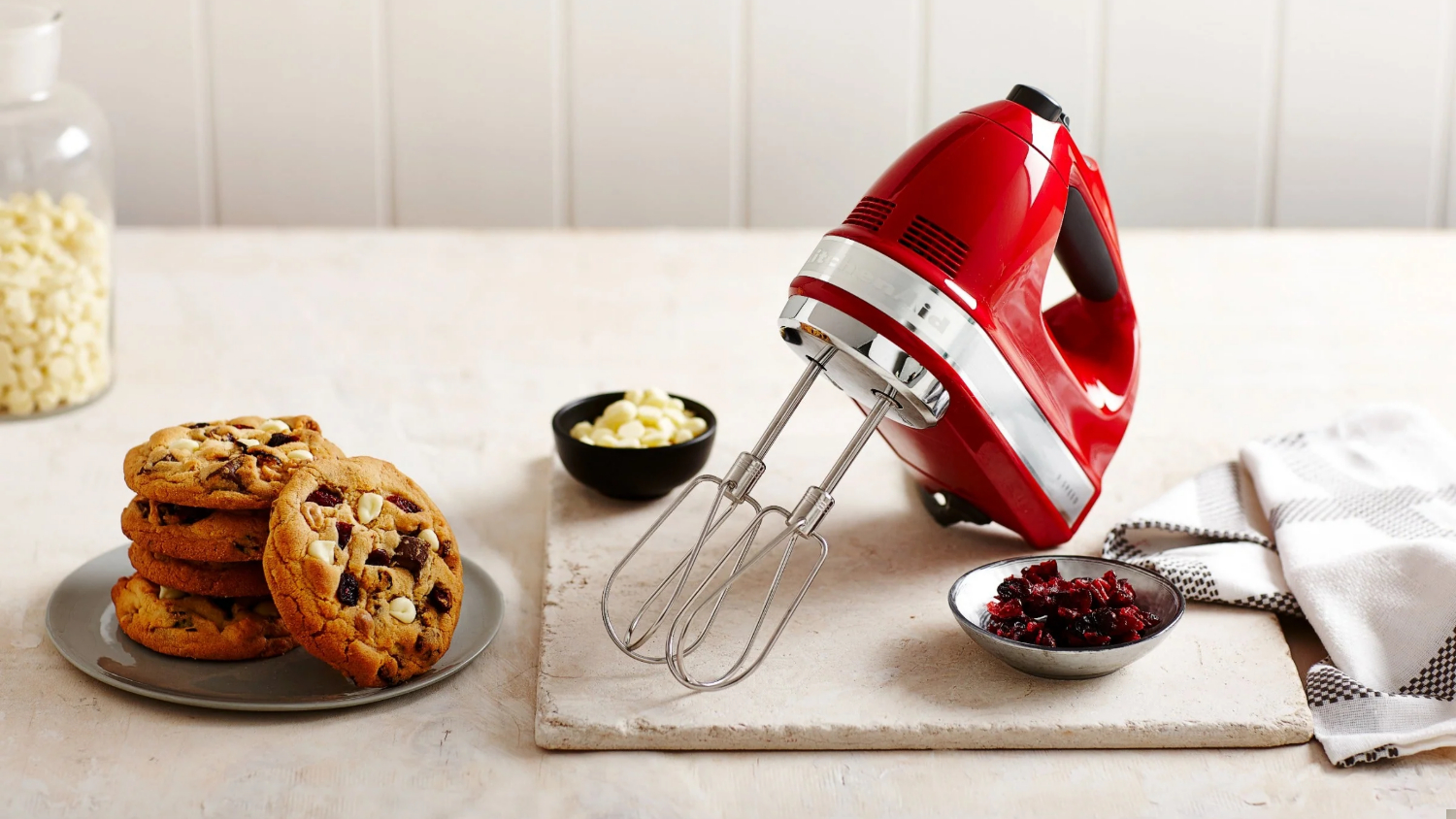 KitchenAid KHM926 Artisan Hand Mixer - Red