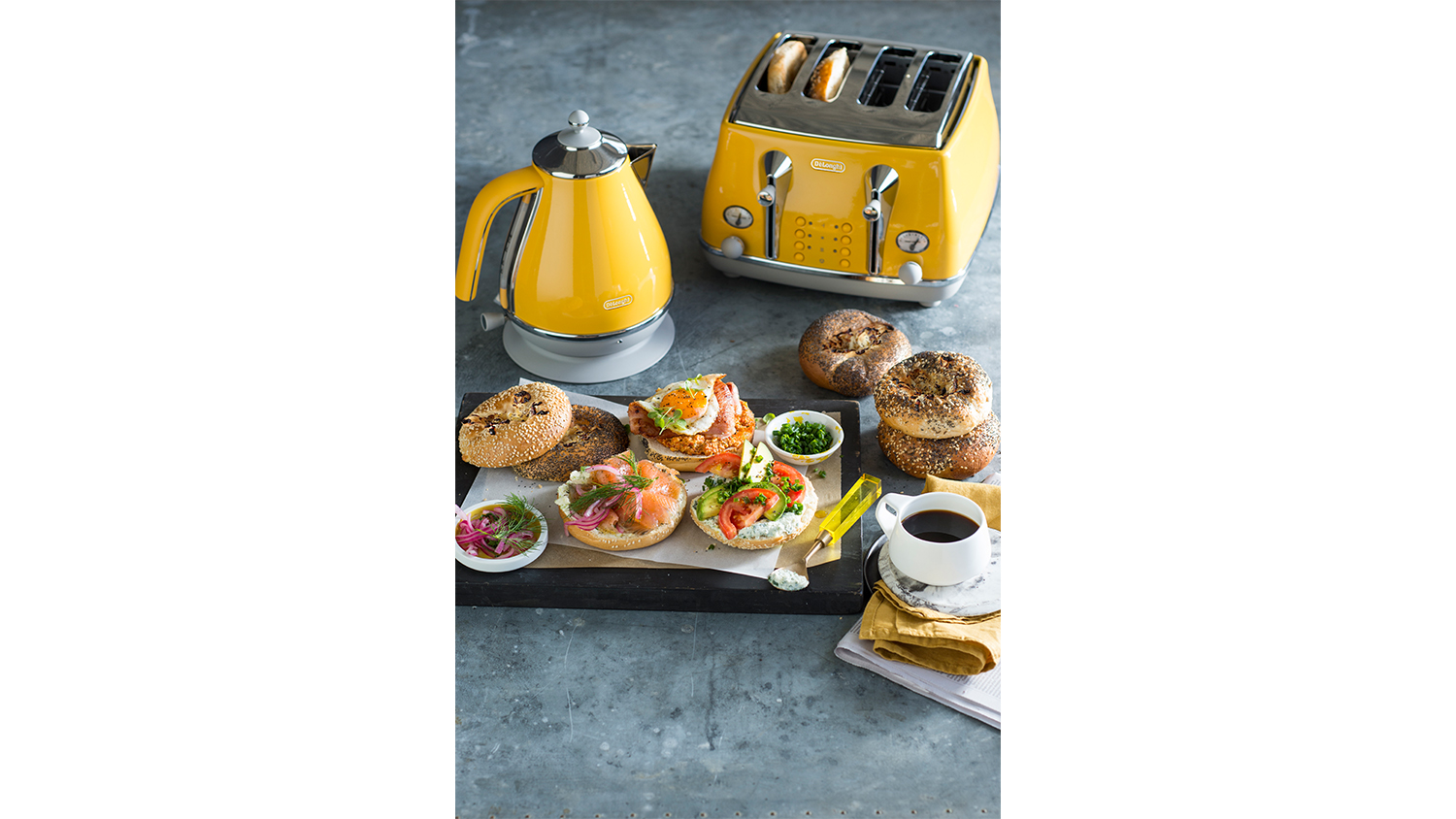 DeLonghi Icona Capitals 4 Slice Toaster New York Yellow Harvey