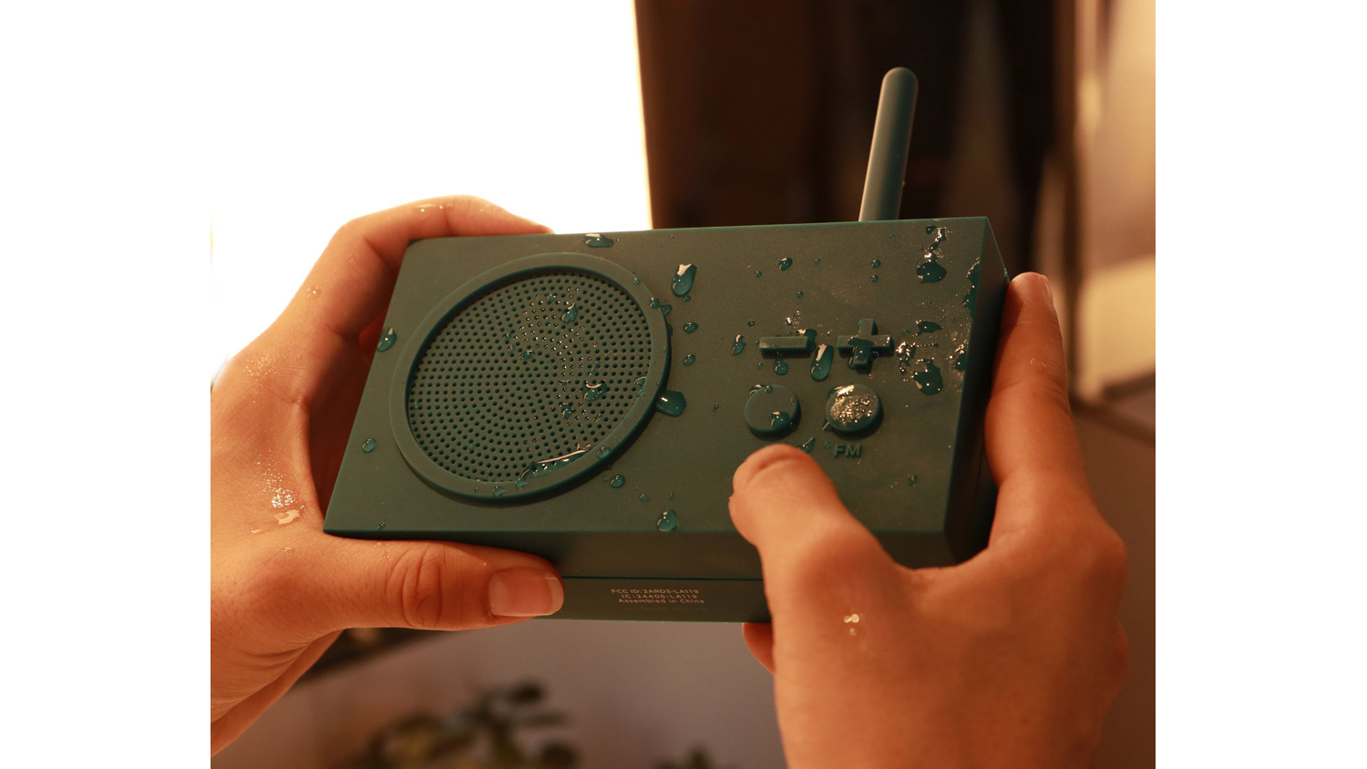 Lexon Tykho 3 Bluetooth FM Radio - Khaki