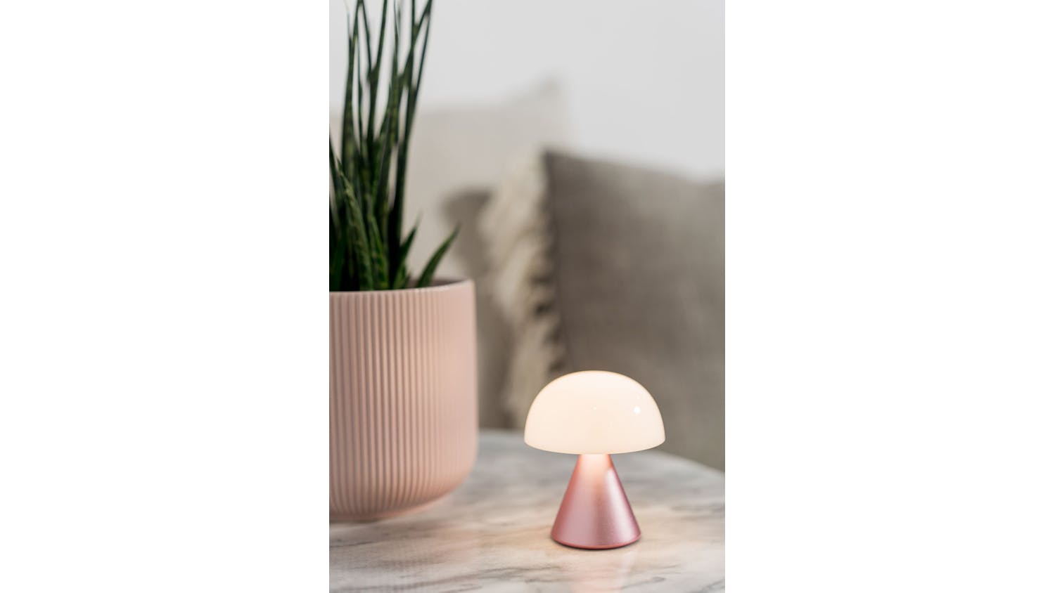 Lexon Mina Mini LED Lamp - Pink