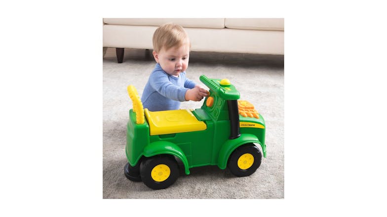 John Deere Toy Johnny Tractor Ride On - Green/Yellow