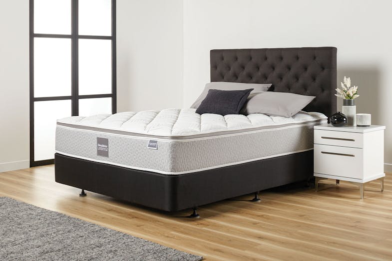 Posture Advance Medium Californian King Mattress by SleepMaker