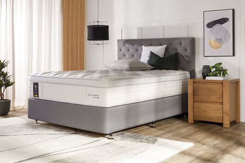Chiro Endorsed Firm Queen Mattress by King KoilChiro Endorsed Firm Queen Mattress by King Koil