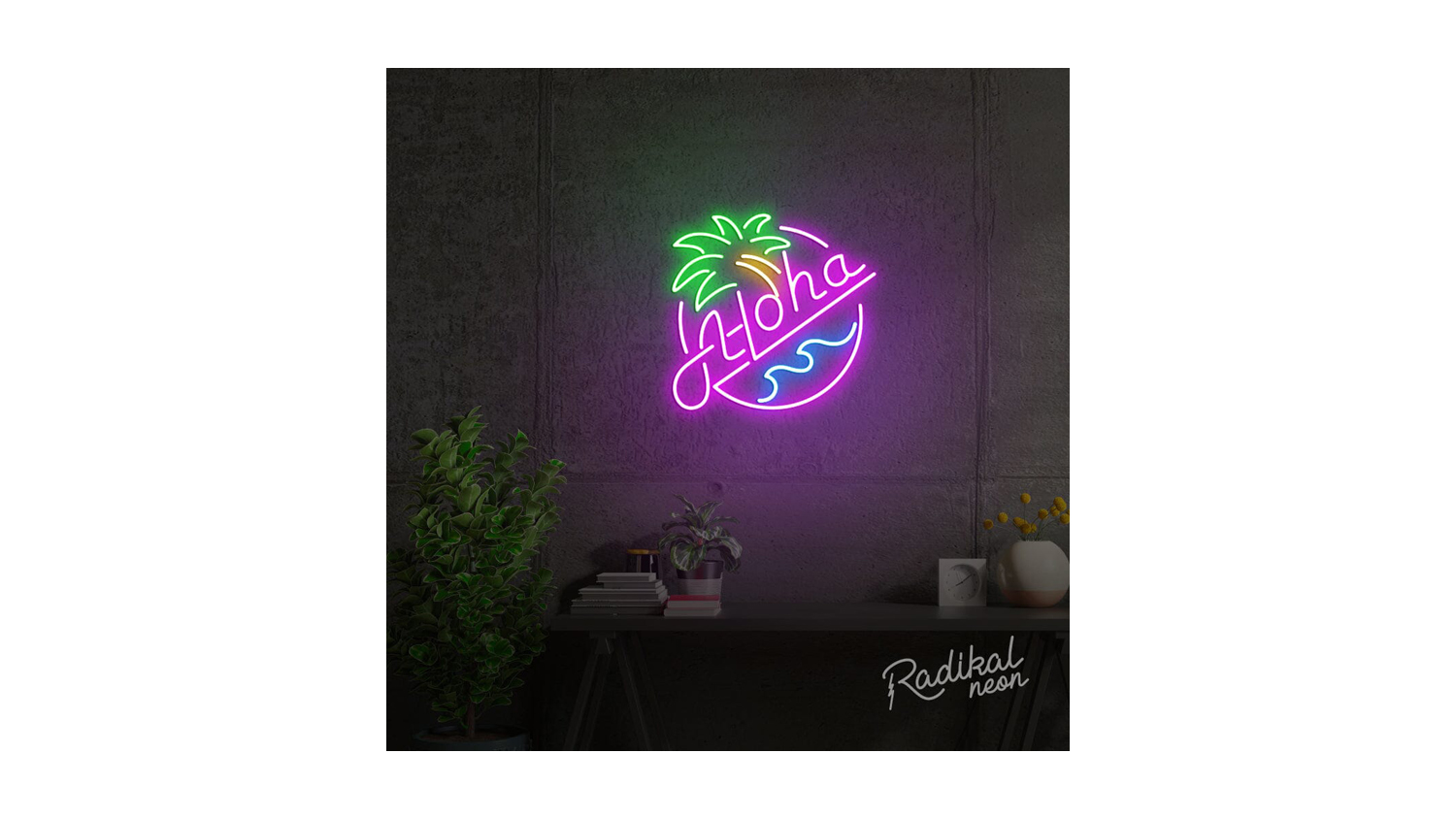 Radikal Neon "Aloha" Tropical Sign