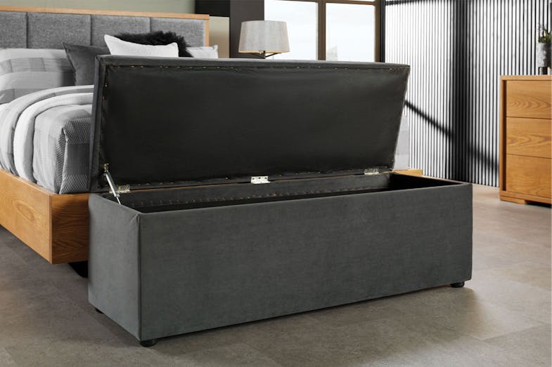 Nova Blanket Box