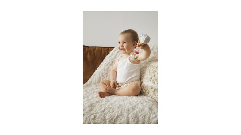 Sophie The Giraffe Soft Maraca Rattle