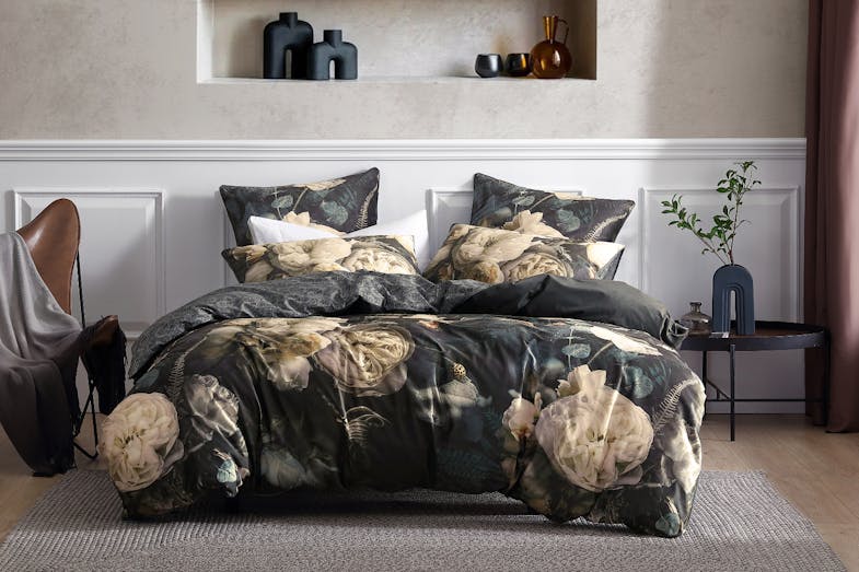 Belezza Night Duvet Cover Set by Logan & Mason Platinum