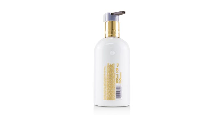 Mesmerising Oudh Accord and Gold Body Lotion - 300ml/10oz