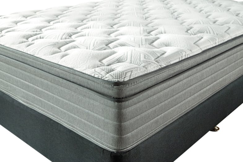 Conforma Deluxe II Medium Double Mattress by King Koil