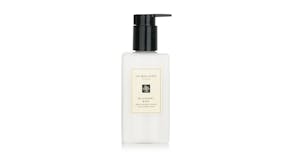 Blackberry and Bay Body and Hand Lotion - 250ml/8.5oz