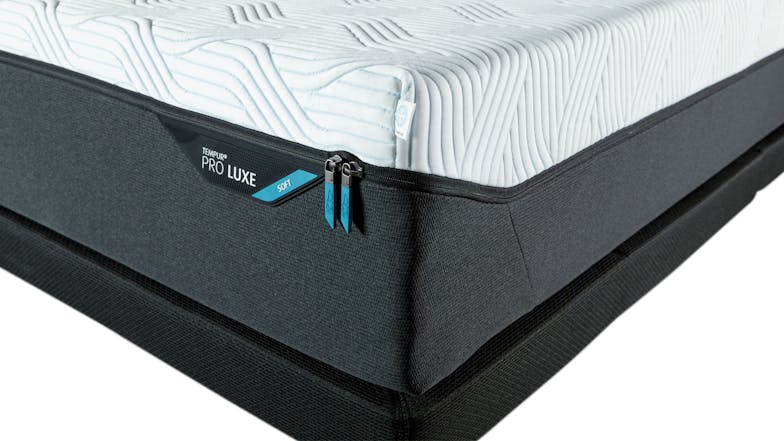 Pro Luxe SmartCool Soft King Mattress by Tempur