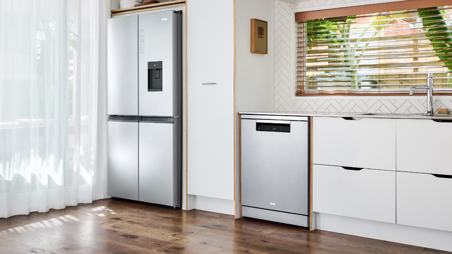 Haier 15 Place Setting Freestanding Dishwasher - Satina (HDW15F3S1)