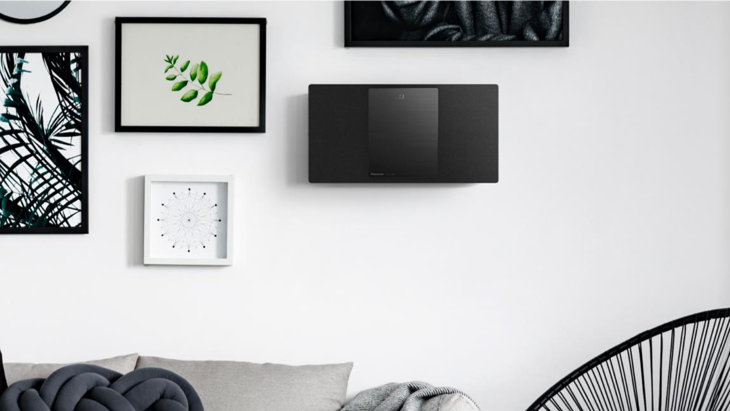 Panasonic Compact Wireless CD Player & Micro System - Black (SC-HC2020GNK)