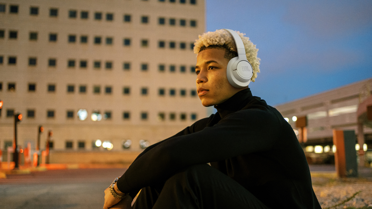 JBL Tune 720BT Wireless Over-Ear Headphones - White