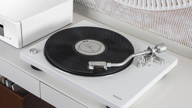 Denon DP-400WT Semi Automatic Turntable - White