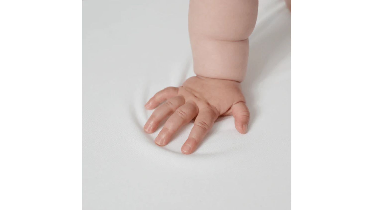 Shnuggle Air Cot Waterproof Crib Sheet White Harvey Norman New Zealand