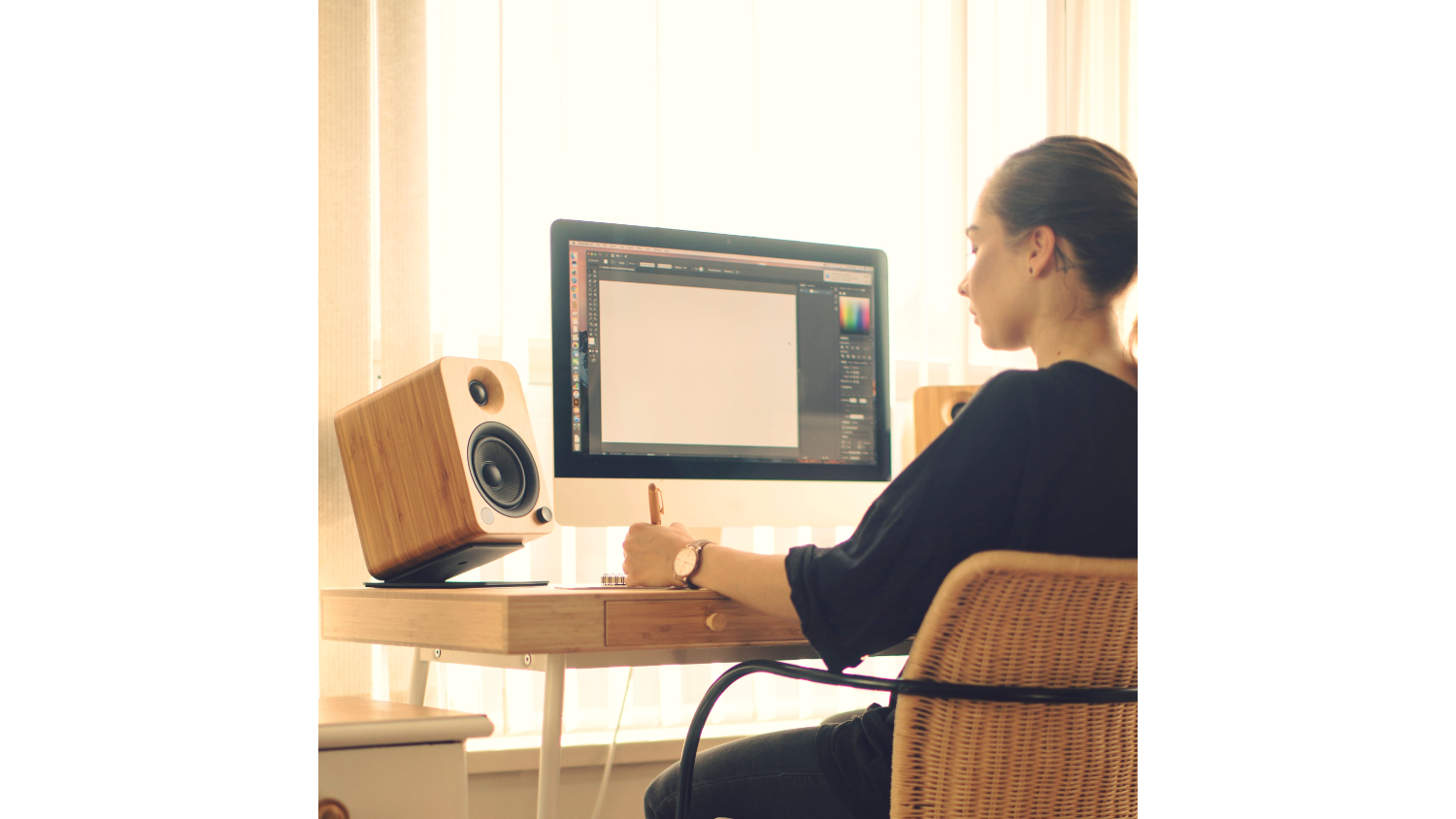 Kanto S4 Angled Speaker Stands for Desktops - Black