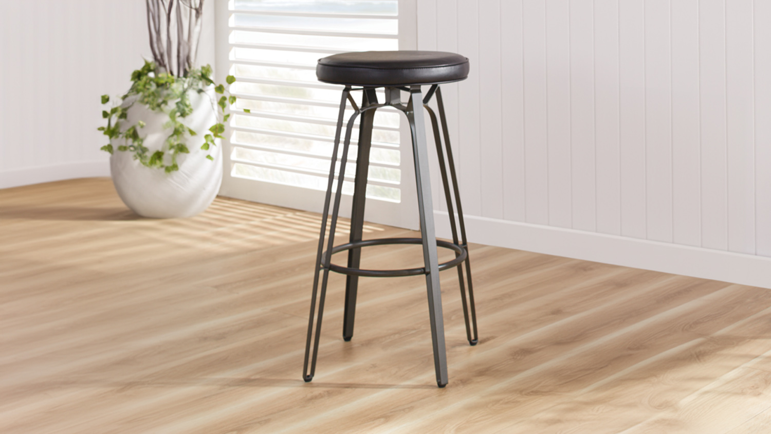 Luna Bar Stool