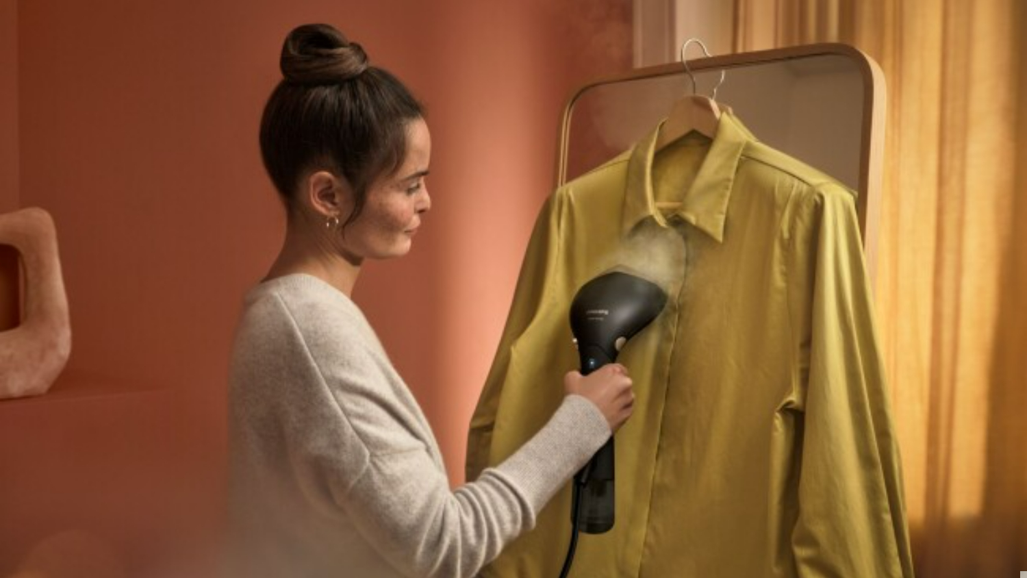 Philips 7000 Series Handheld Garment Steamer Black (STH7060/80