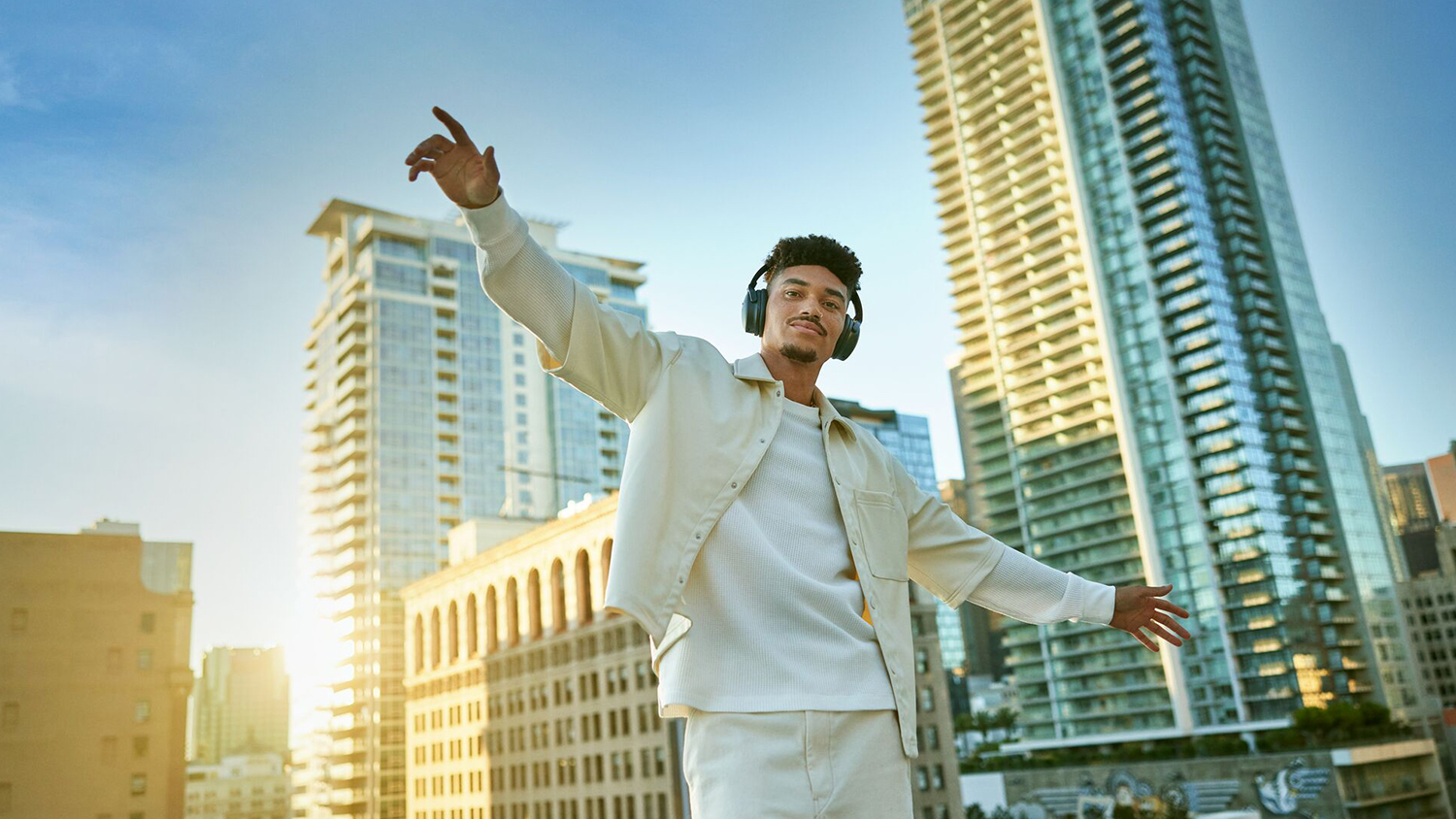 Bose QuietComfort Active Noise Cancelling Wireless Over-Ear Headphones - Black