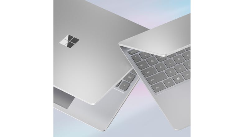 Microsoft Surface Laptop Go 3 12.4" - Intel Core i5 8GB-RAM 256GB-SSD - Platinum