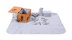 Vibes "Hunter" 4 Person Wicker Picnic Basket Set - Natural Willow