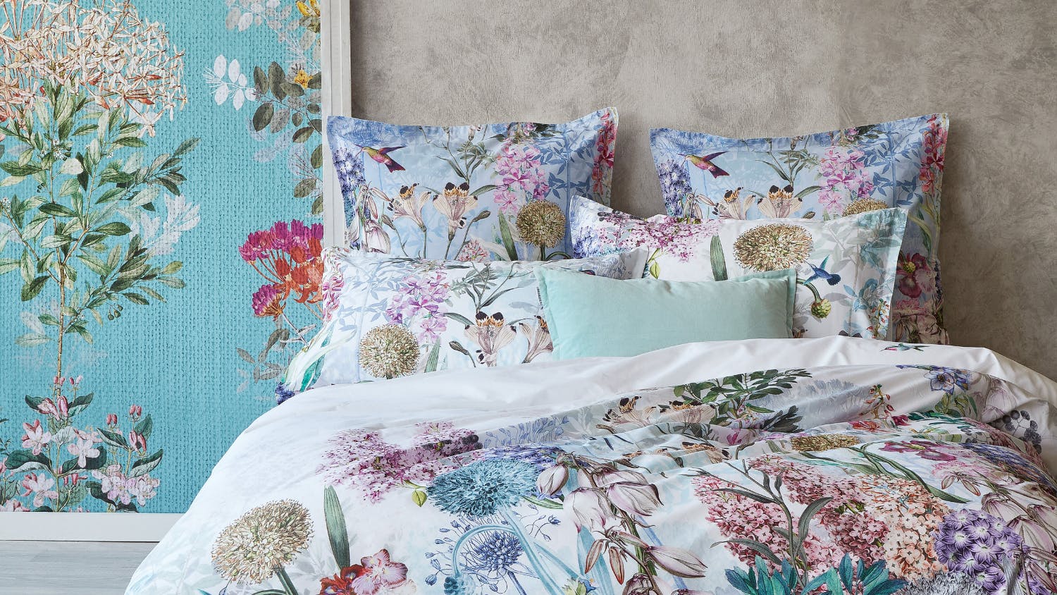 Spring Garden Duvet Cover Set by Luxotic