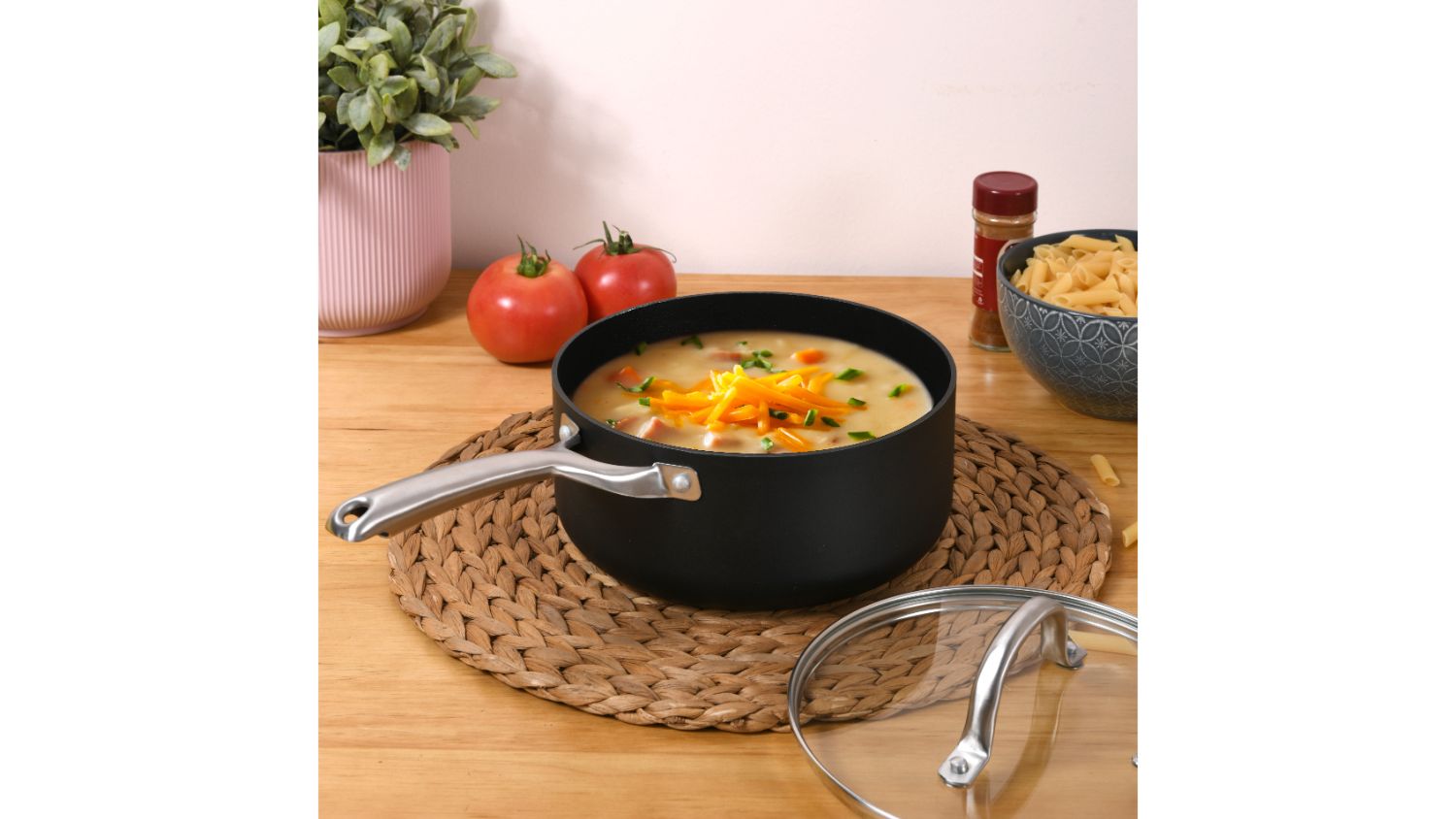 Meteore Non-Stick Saucepan w/ Handle 20cm