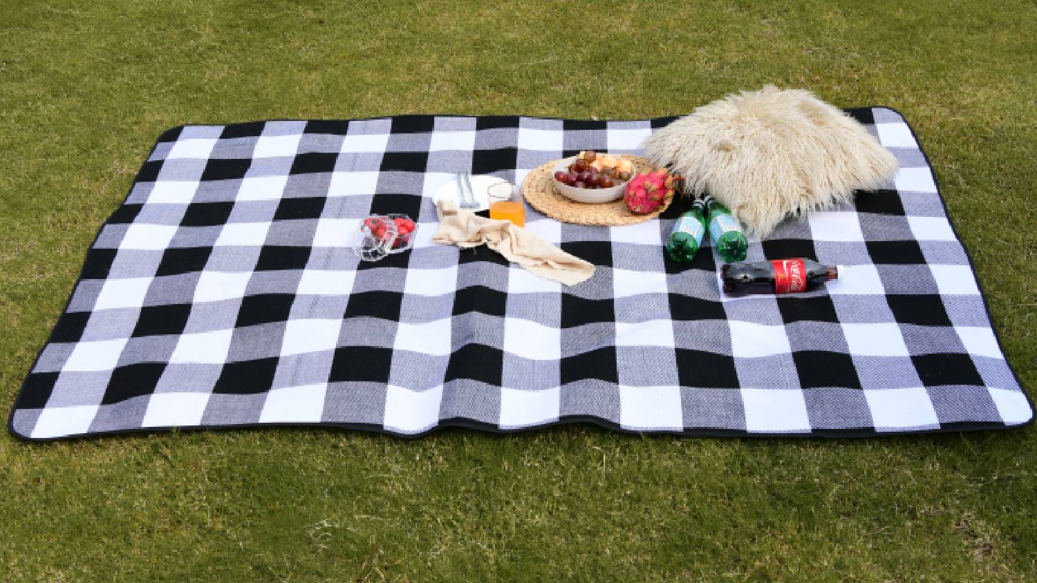 Sherwood Faux Linen Picnic Rug