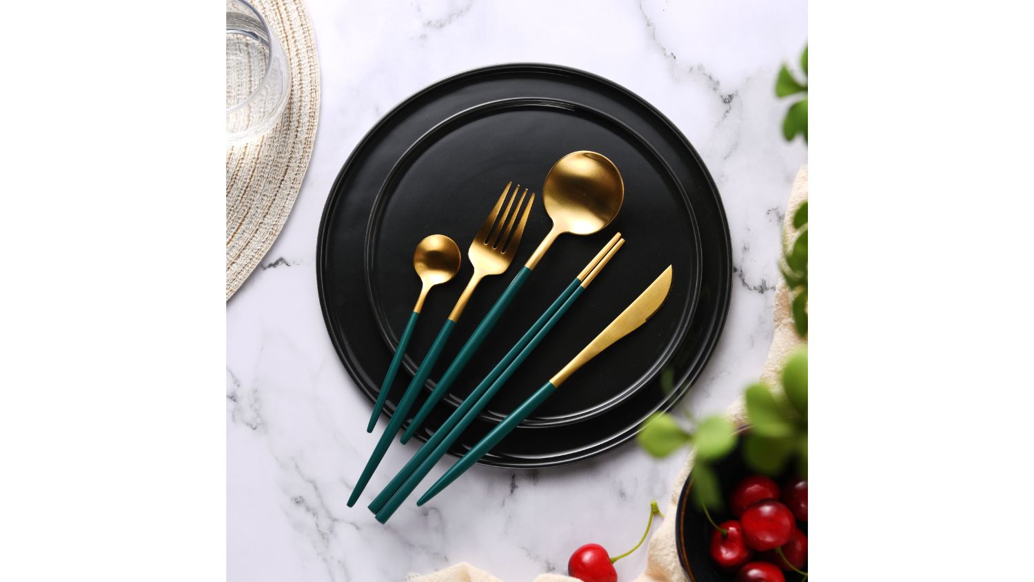 Cadence & Co. "Hemmingway" Cutlery Set 30pcs. - Matte Green/Gold