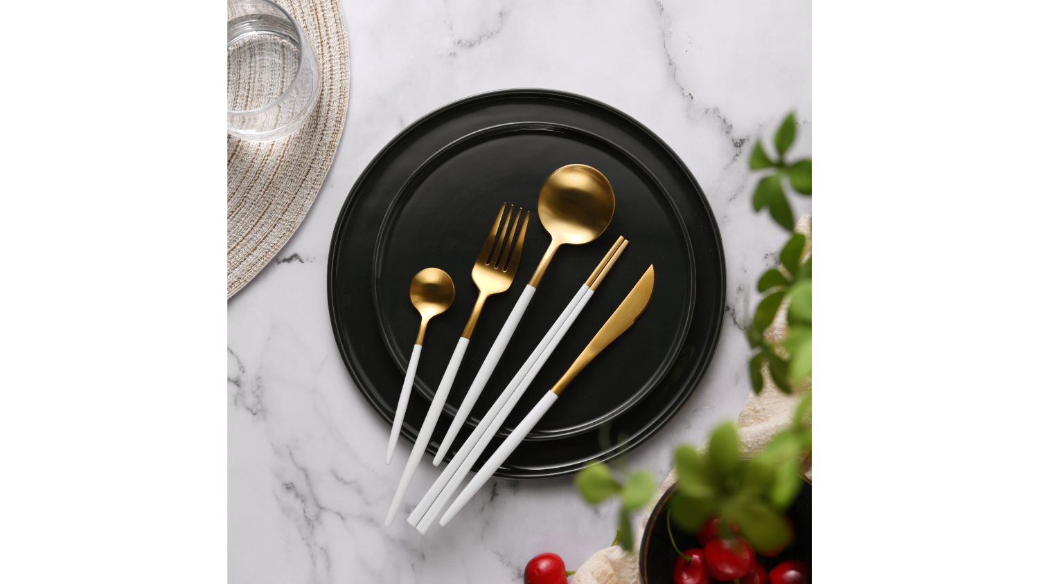 Cadence & Co. "Hemmingway" Cutlery Set 30pcs. - Matte White/Gold
