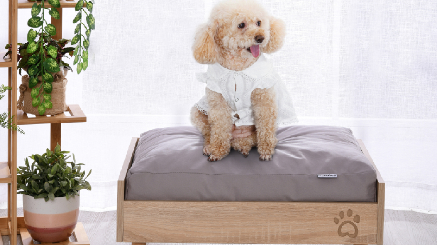 Charlie's "Scandi" Elevated Pet Bed with Mattress - Natural Wood/Grey