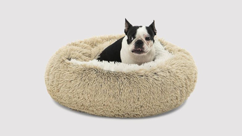 Charlie's "Snookie" Faux Fur Pet Bed w/ Hood