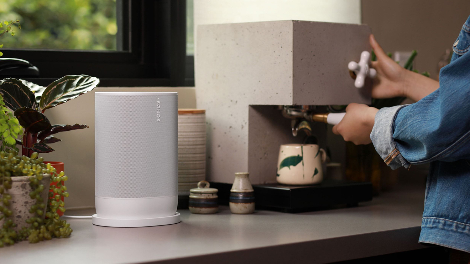 Sonos Portable Wireless Smart Speaker - Bluetooth v5.0 & Wi-Fi 6 - Move 2 - White (MOVE2AU1)