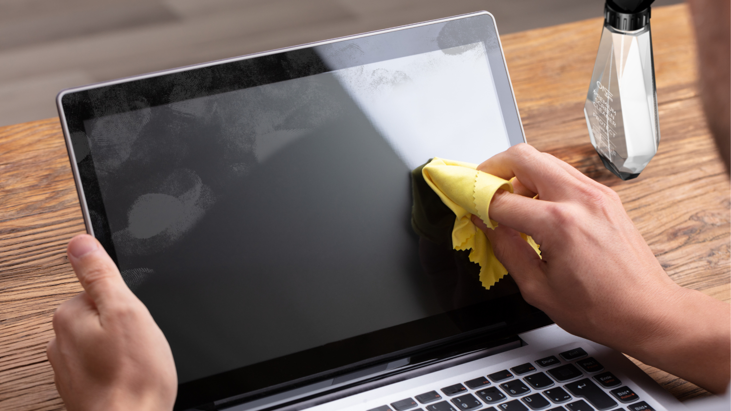 One Screen Cleaner Spray Bottle with Cleaning Cloth - 200ml (OSSC001)