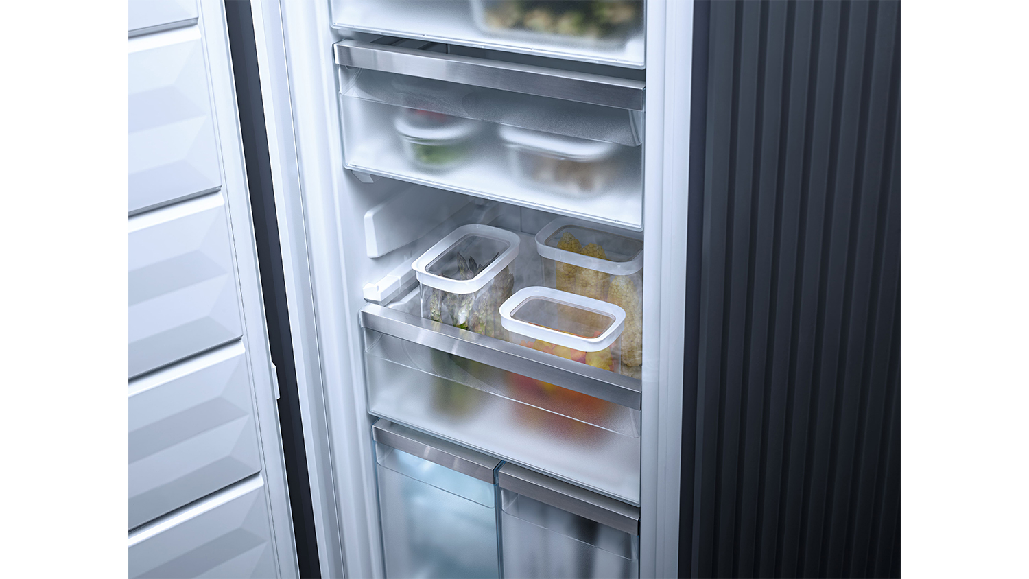 Miele 213L Integrated Single Door Vertical Freezer with Ice Maker