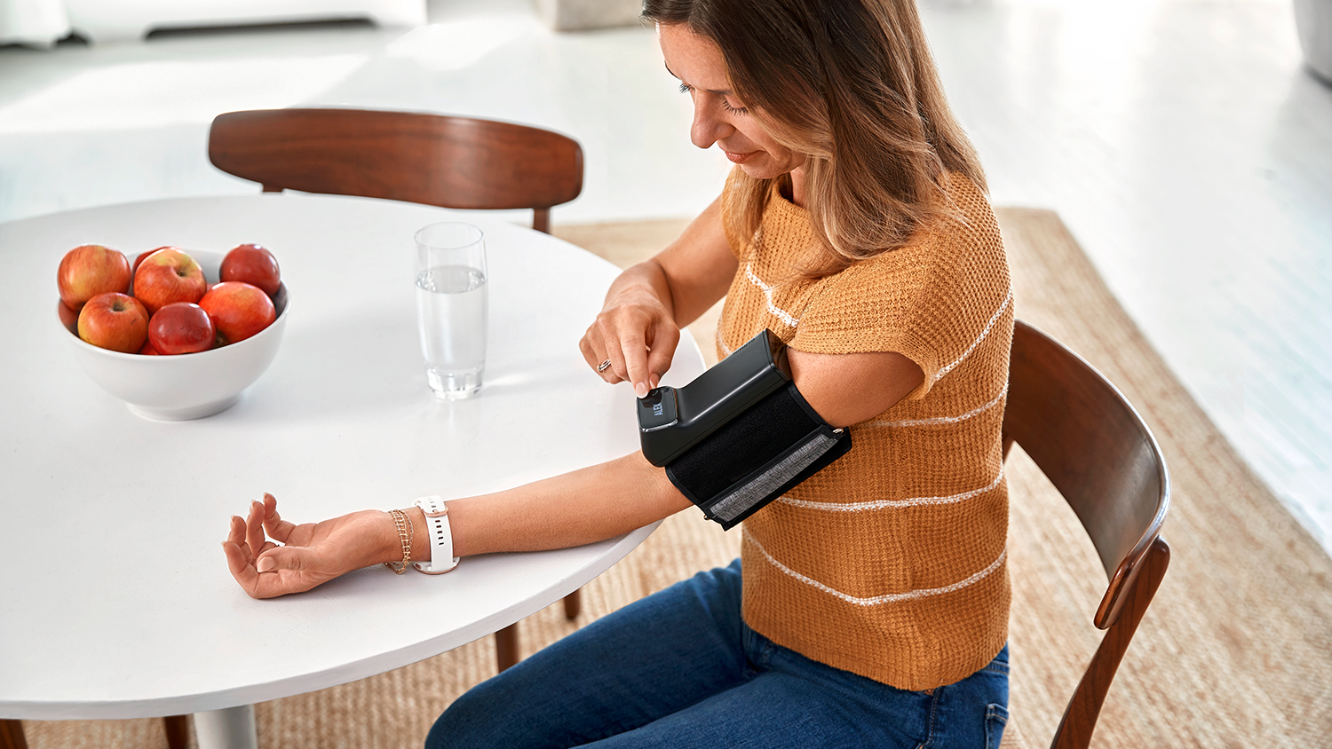 Garmin Index Smart Blood Pressure Monitor - Black (010-02464-03)