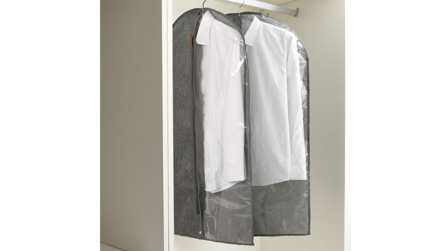 Keep your clothes pristine and organised with the TAKARA Tiora Closet Storage Garment Bag 60 x 100cm. This cover features an opening where you can insert your hanger through and store your clothing seamlessly. Now you can shield your outfits from dust and dirt and maximise your closet space! Key Features Organise Your Closet: Keep your closet and wardrobe free of clutter with these garment bags from Takara. It features an opening to place your hanger through to be hung in your closet. Dust and Dirt Cover: Keep your precious garments safe from everyday dust and dirt. Lightweight and Foldable: Garment bags protect your clothes while travelling, keeping them clean and ready to wear upon arrival.