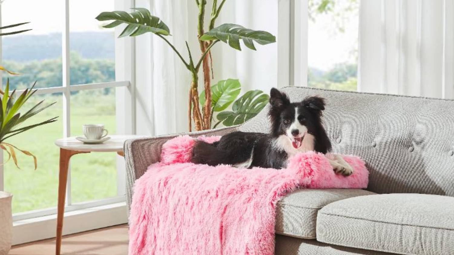 Charlie's Faux Fur Sofa Protector Ex-Ex Large - Pink Ombre